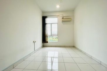 Neos @ PandanMas Townhouse