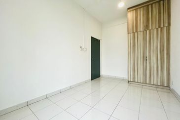 Neos @ PandanMas Townhouse