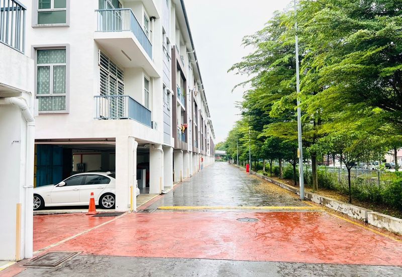 Neos @ PandanMas Townhouse