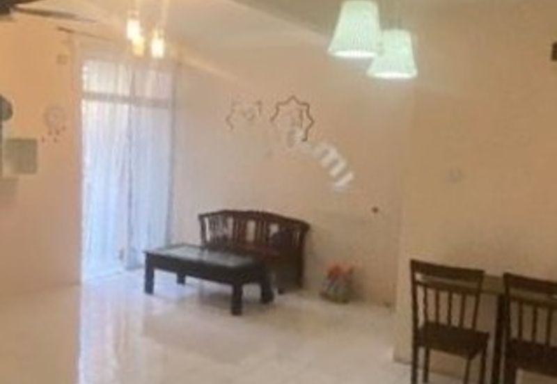 Sri Puteri (Earls Court), Ukay Perdana