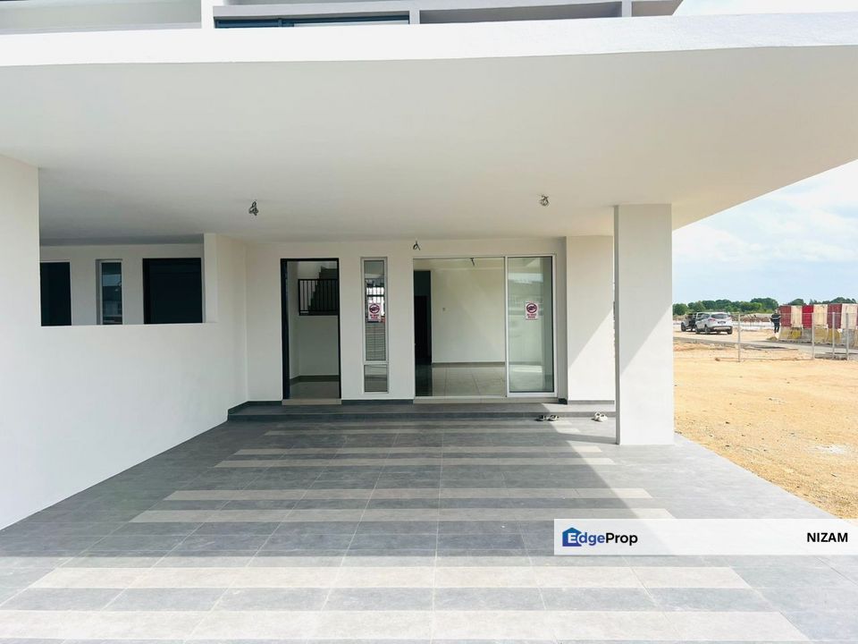 Rumah Teres 2 Tingkat D'Marina Tg. Lumpur Kuantan, Pahang, Kuantan