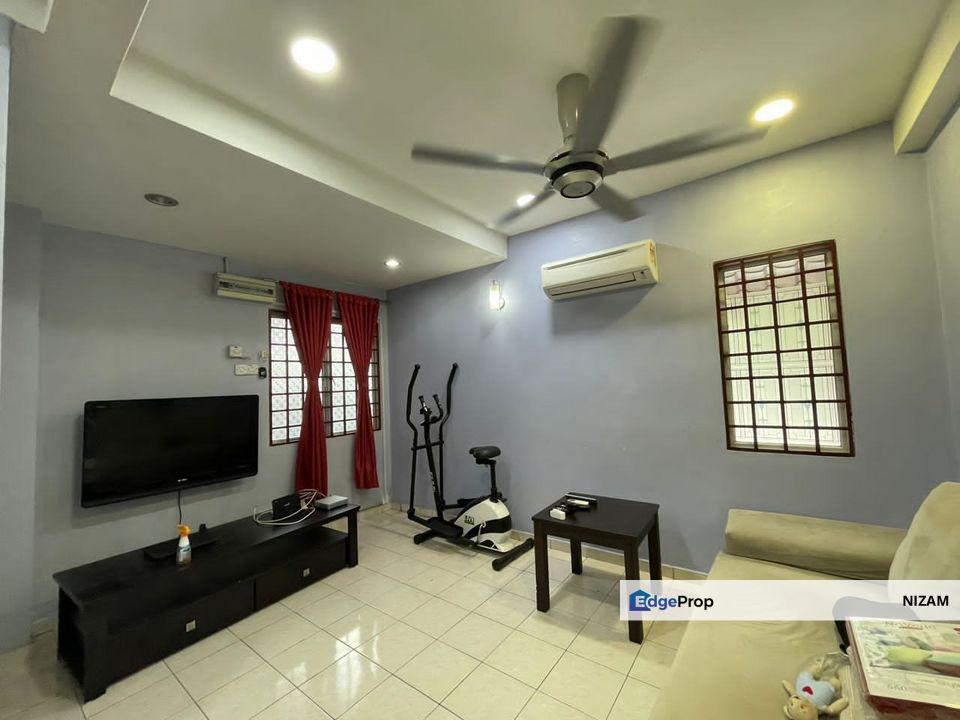 FREEHOLD End Lot 3 Storey Terrace House Renovated Taman Bukit Emas, Kajang, Balakong, Selangor, Selangor, Seri Kembangan