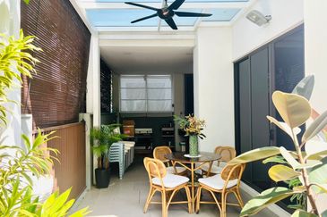 Duta Villa, Setia Alam