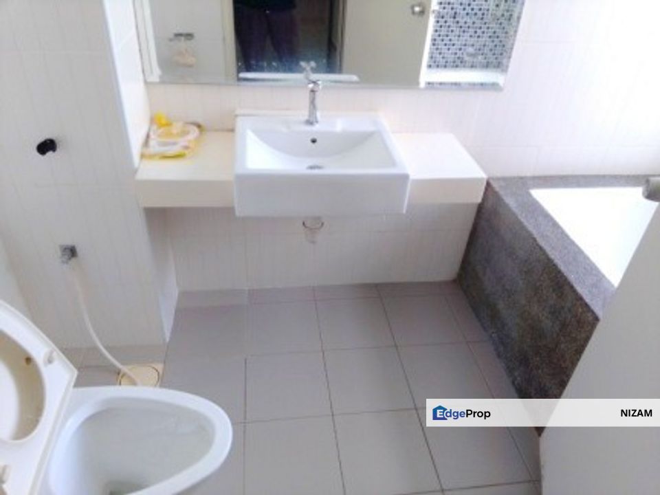 3 Residen Condominium Lower Floor Taman Melawati For Sale, Kuala Lumpur, Taman Melawati