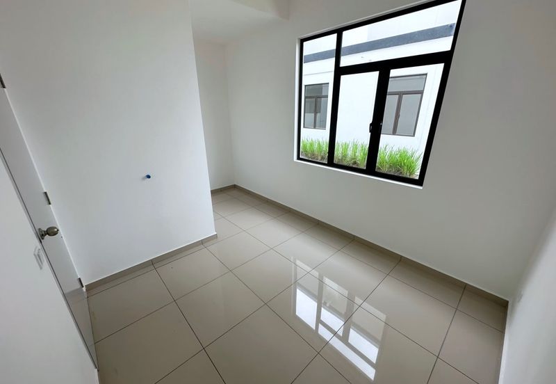 Corner 2 Storey Terrace Eco Grandeur Bandar Punca Alam Shah Alam Selangor