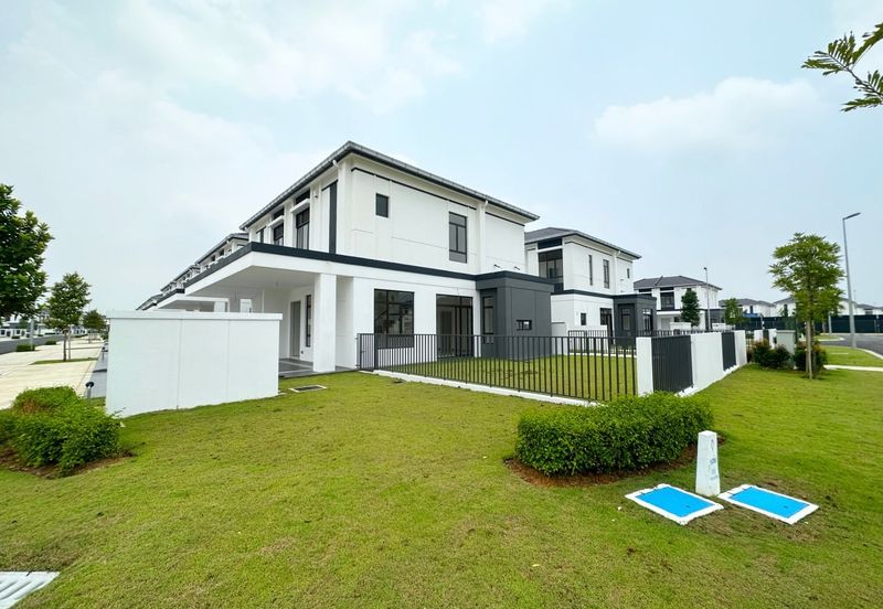 Corner 2 Storey Terrace Eco Grandeur Bandar Punca Alam Shah Alam Selangor