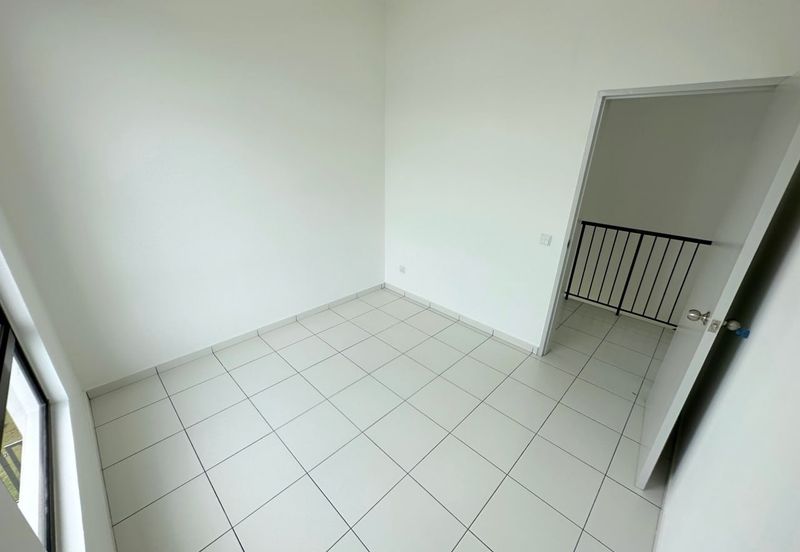 Corner 2 Storey Terrace Eco Grandeur Bandar Punca Alam Shah Alam Selangor