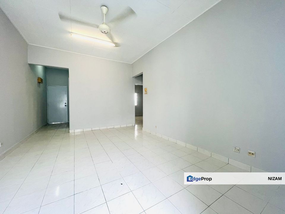 Fawina Court Condominium Below Market Value Ampang Selangor, Selangor, Ampang