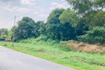 Persiaran Pulau Lumut 