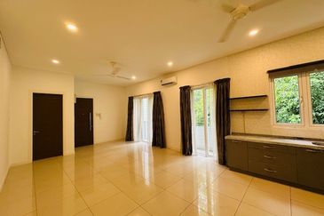 Townhouse Hevea Kemensah Taman Melawati For Sale