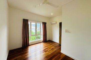 Townhouse Hevea Kemensah Taman Melawati For Sale