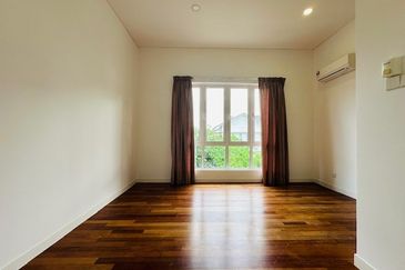 Townhouse Hevea Kemensah Taman Melawati For Sale