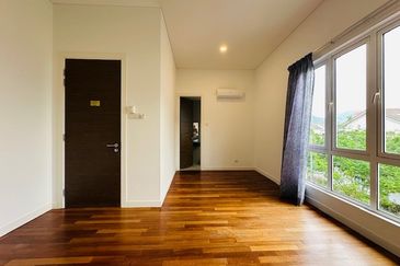 Townhouse Hevea Kemensah Taman Melawati For Sale