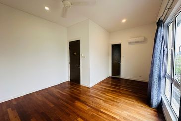 Townhouse Hevea Kemensah Taman Melawati For Sale