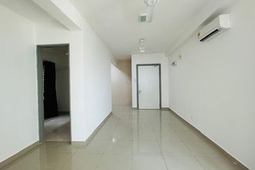 Near LRT Sentul 4 Parkings Rafflesia Condominium Sentul KL For Sale