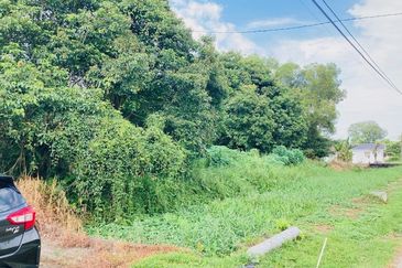 Pulau Indah ( Pulau Lumut )