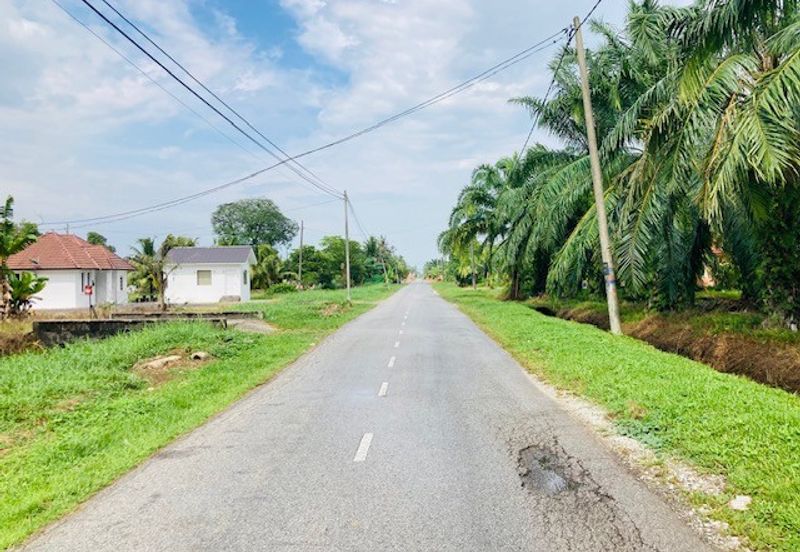 Pulau Indah ( Pulau Lumut )