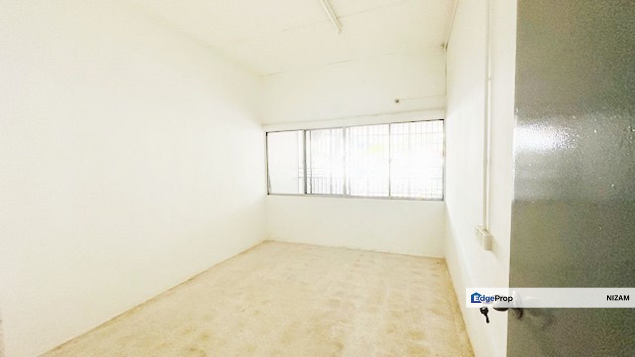 FREEHOLD Big Width 1 Storey Terrace Taman Melawati For Sale, Kuala Lumpur, Ampang