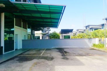 FREEHOLD Corner Lot Semi D Factory Bukit Jelutong Shah Alam For Sale