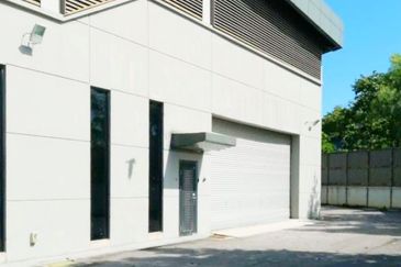 FREEHOLD Corner Lot Semi D Factory Bukit Jelutong Shah Alam For Sale