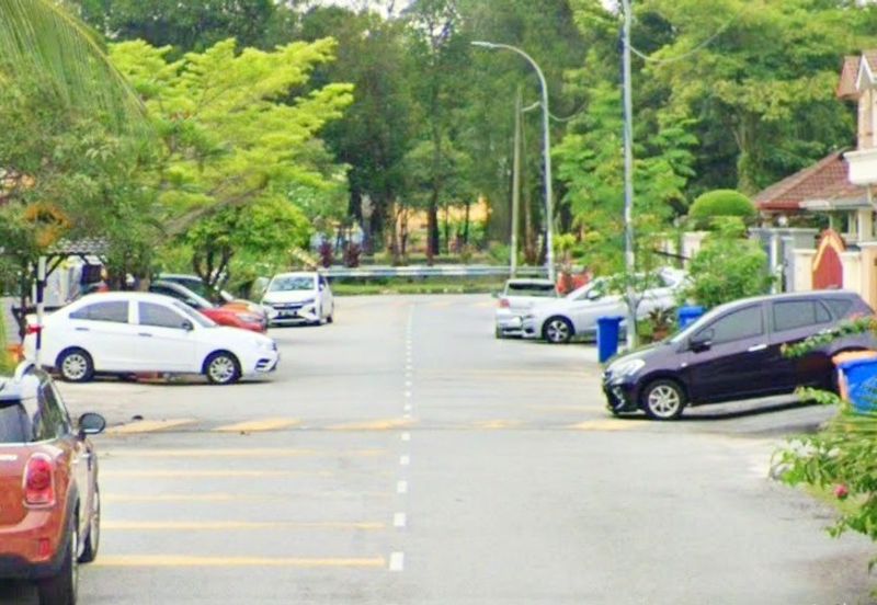 Walking Distance Surau Two (2) Storey House Shah Alam Selangor For Sale