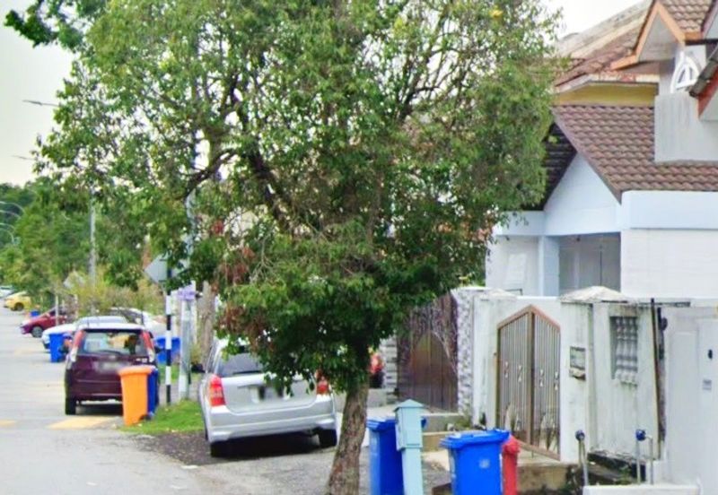 Walking Distance Surau Two (2) Storey House Shah Alam Selangor For Sale