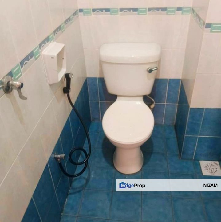 Corner Unit Facing Pool Ampang Boulevard Condominium Ampang for Sale, Selangor, Ampang