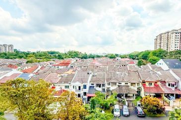 Kondominium Tiara Intan, Taman Bukit Indah