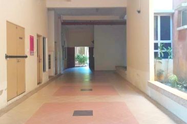 Kondominium Tiara Intan, Taman Bukit Indah