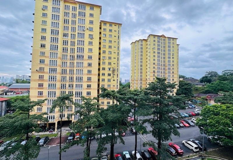 Pangsapuri Bukit Baru