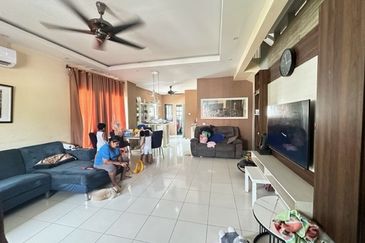 Jalan Setia Permai U13/42F