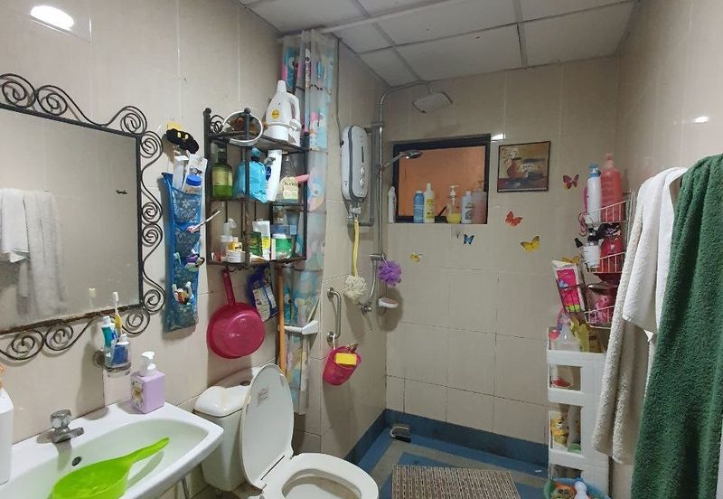 Royal Domain Sri Putramas II