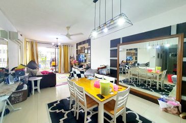 Royal Domain Sri Putramas II