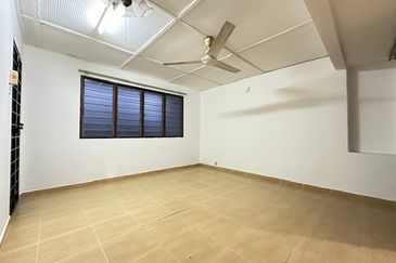 FREEHOLD 2 Storey House Taman Melawati KL For Sale