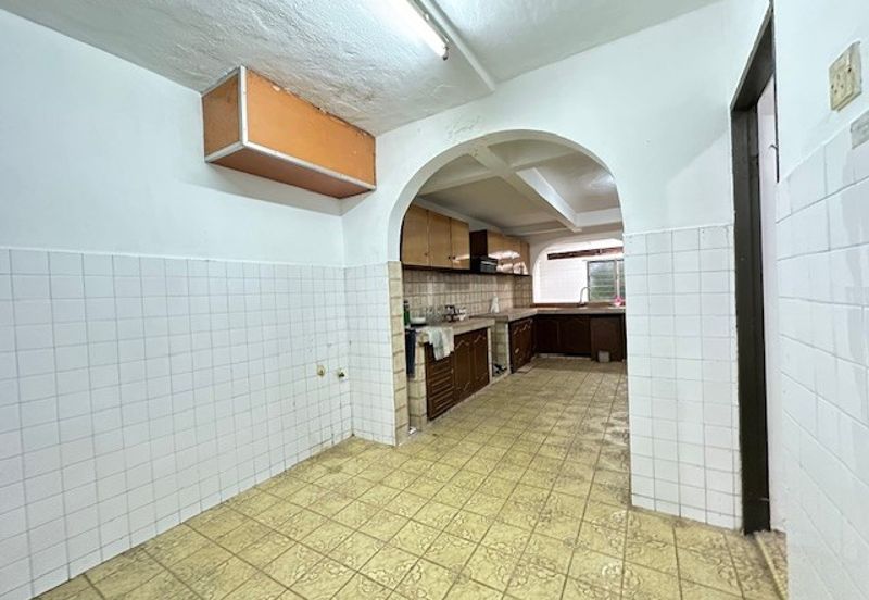 FREEHOLD 2 Storey House Taman Melawati KL For Sale