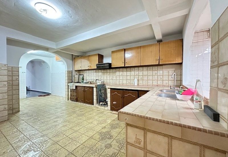 FREEHOLD 2 Storey House Taman Melawati KL For Sale