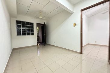 FREEHOLD 2 Storey House Taman Melawati KL For Sale