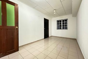 FREEHOLD 2 Storey House Taman Melawati KL For Sale