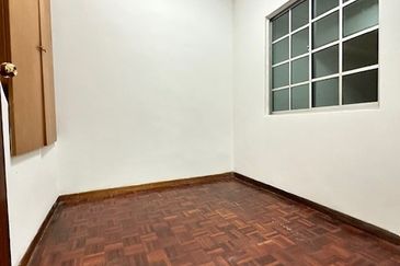 FREEHOLD 2 Storey House Taman Melawati KL For Sale