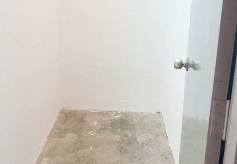 Residensi Bistaria, Ukay Bistari