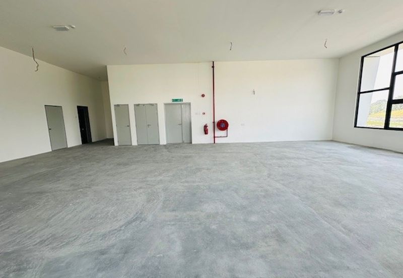 3 Storey Semi Detached Factory Rawang For Sale