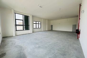 3 Storey Semi Detached Factory Rawang For Sale