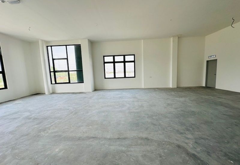 3 Storey Semi Detached Factory Rawang For Sale