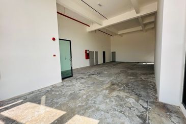 3 Storey Semi Detached Factory Rawang For Sale