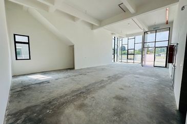 3 Storey Semi Detached Factory Rawang For Sale