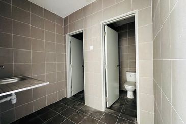 3 Storey Semi Detached Factory Rawang For Sale