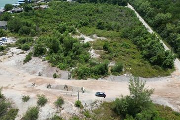 Six (6) Acres Industrial Land Jalan Feri Lama Kemaman For Sale