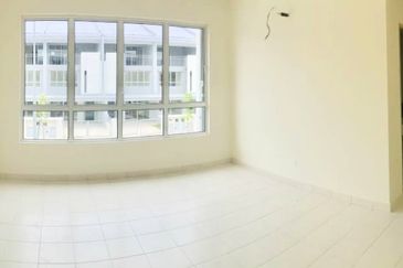 3 Storey Terrace Residensi Sg Mulia Jalan Gombak, Selangor For Sale