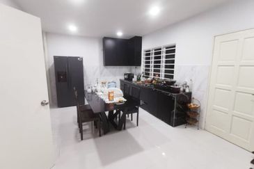 3 Storey Terrace Residensi Sg Mulia Jalan Gombak, Selangor For Sale