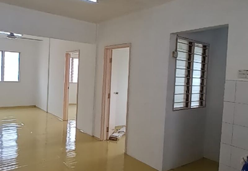 Aman Putra Apartment